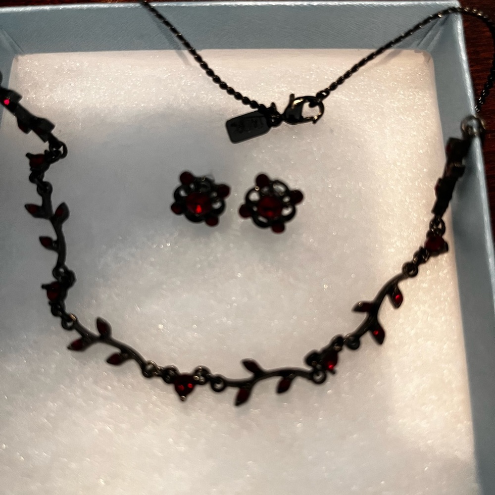 1928 Necklace & Earrings